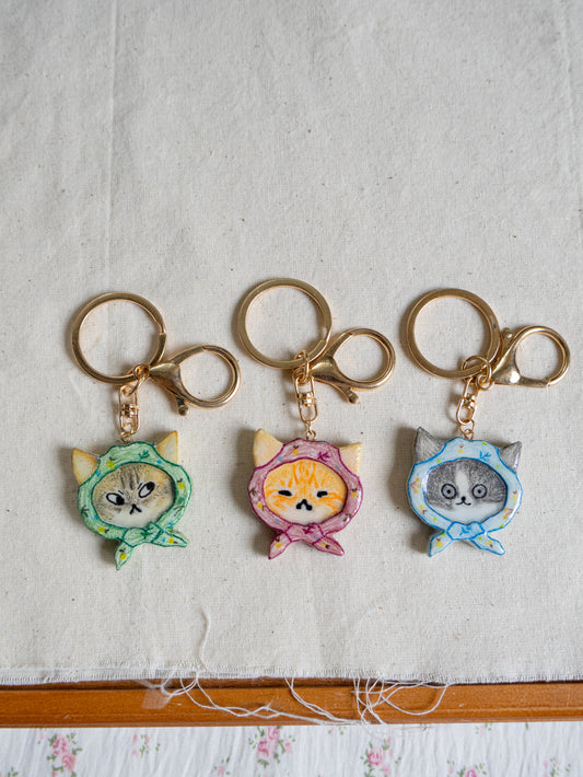 Cute grandma scarf cosplay keychain