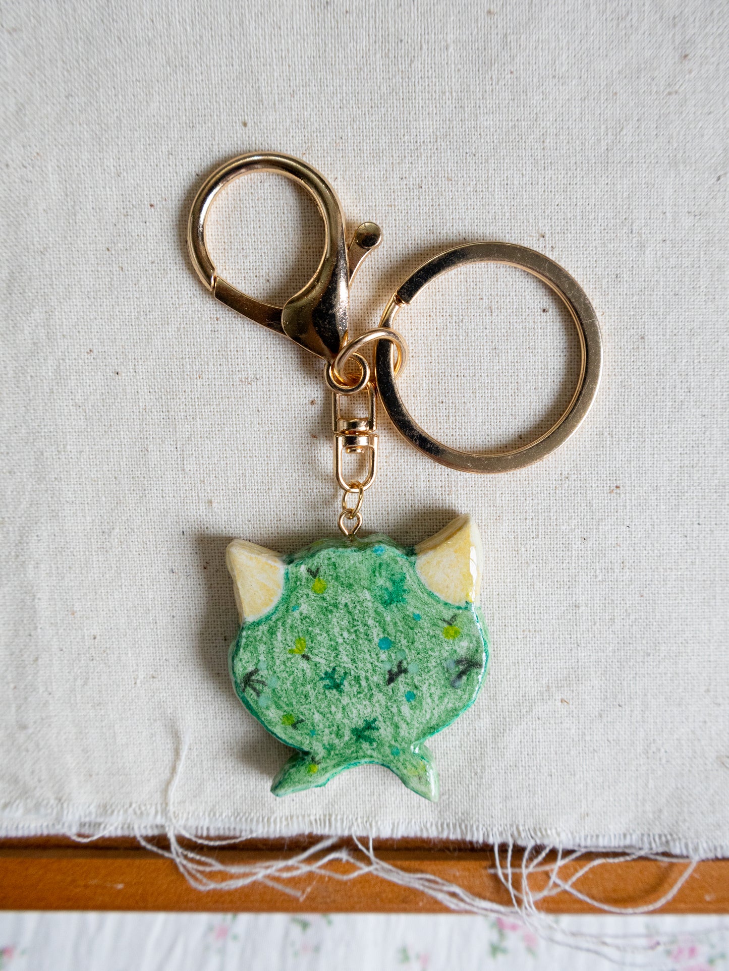 Cute grandma scarf cosplay keychain